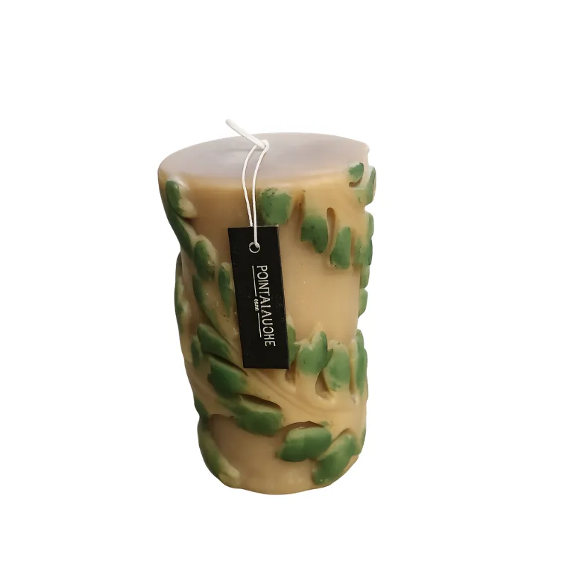 Candela decorativa Point La Ligne color crema con foglie verdi in rilievo